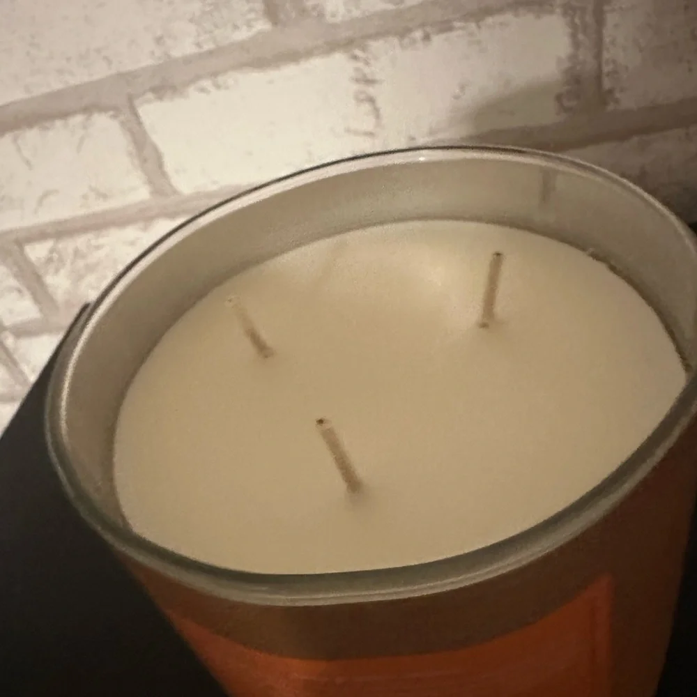 Bath & Body Works My Sweet Sisters 3-Wick Candle – NWT 14.5 oz
